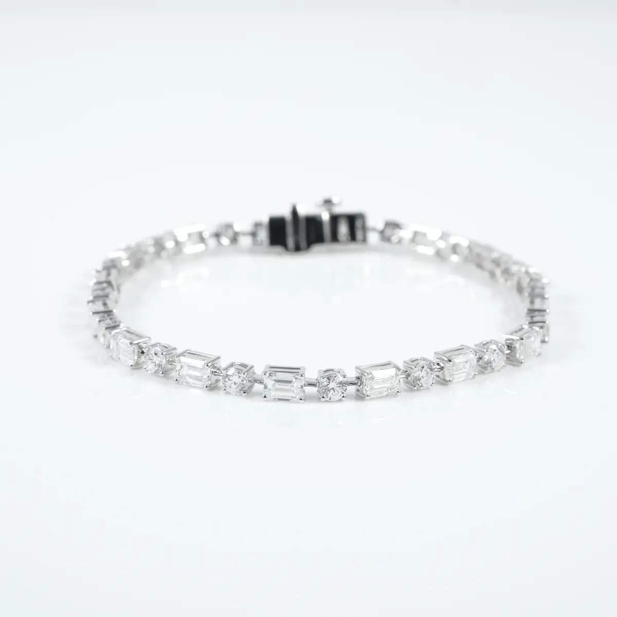 Emerald & Round Diamond Tennis Bracelet 