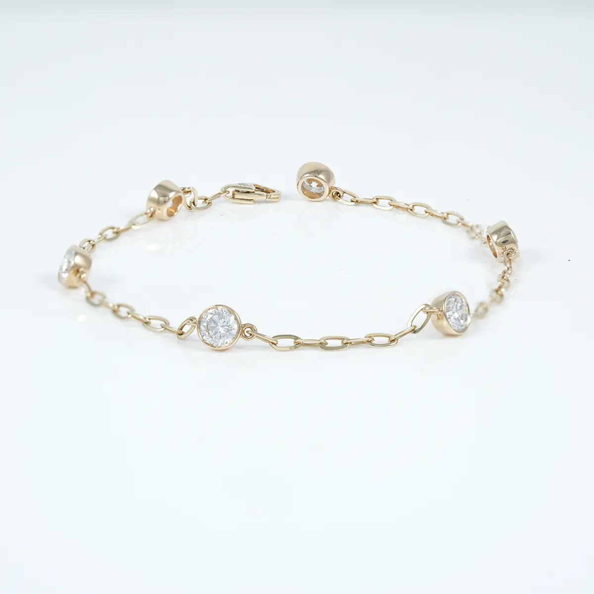 Bezel Setting Round Diamond Bracelet 