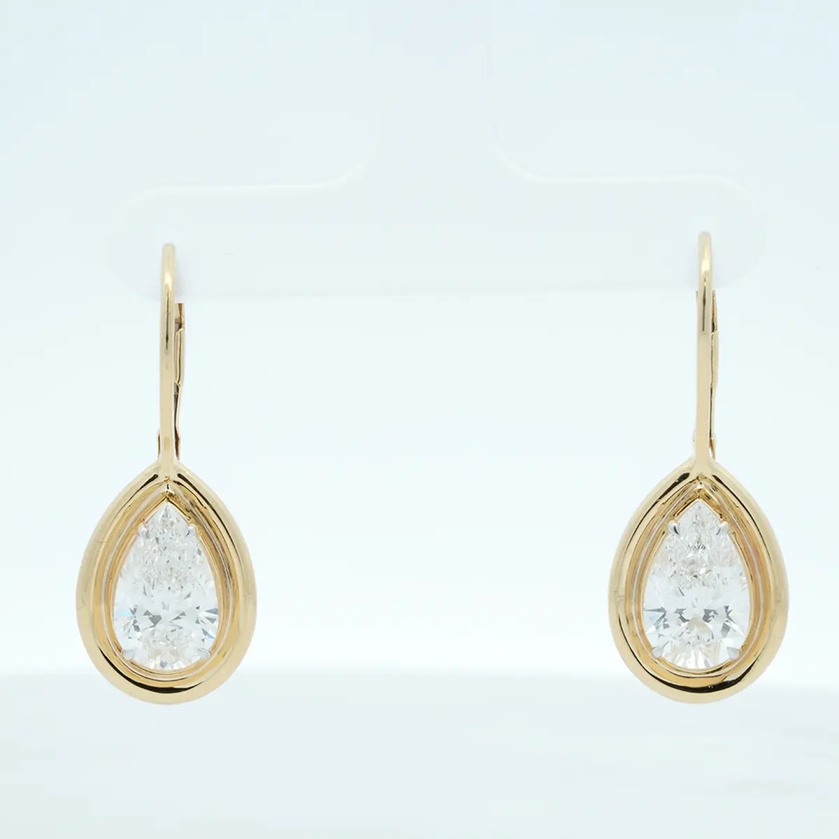 Bezel Setting Pear Diamond Fashion Earring 