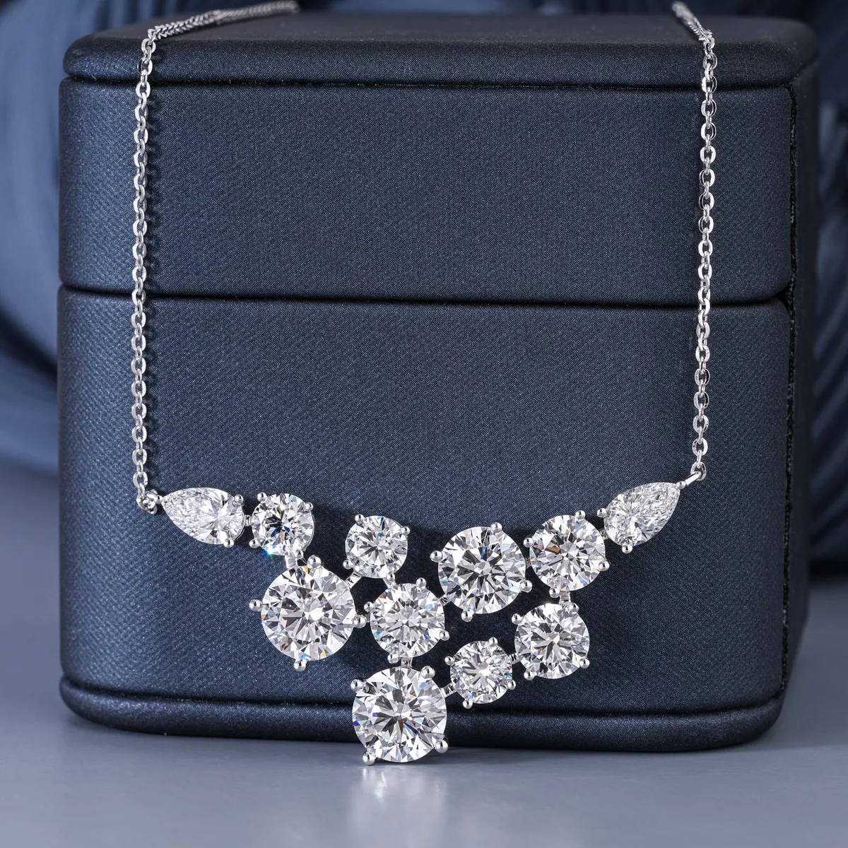Pear & Round Diamond Fashion Necklace 