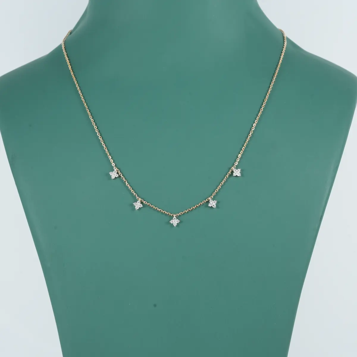 Round Diamond Necklace 