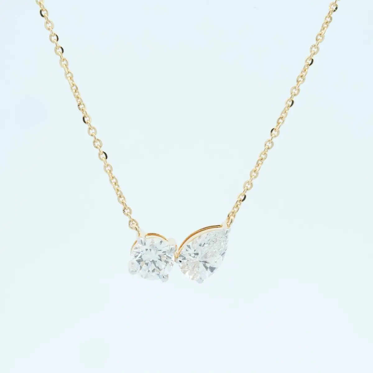 Pear & Round Diamond Necklace 