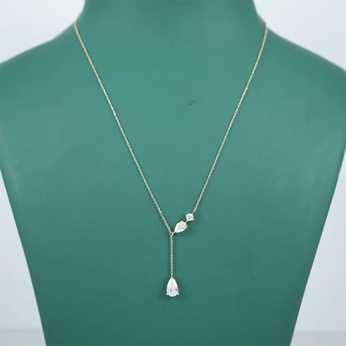 Pear & Round Diamond Hanging Chain Fashion Necklace 