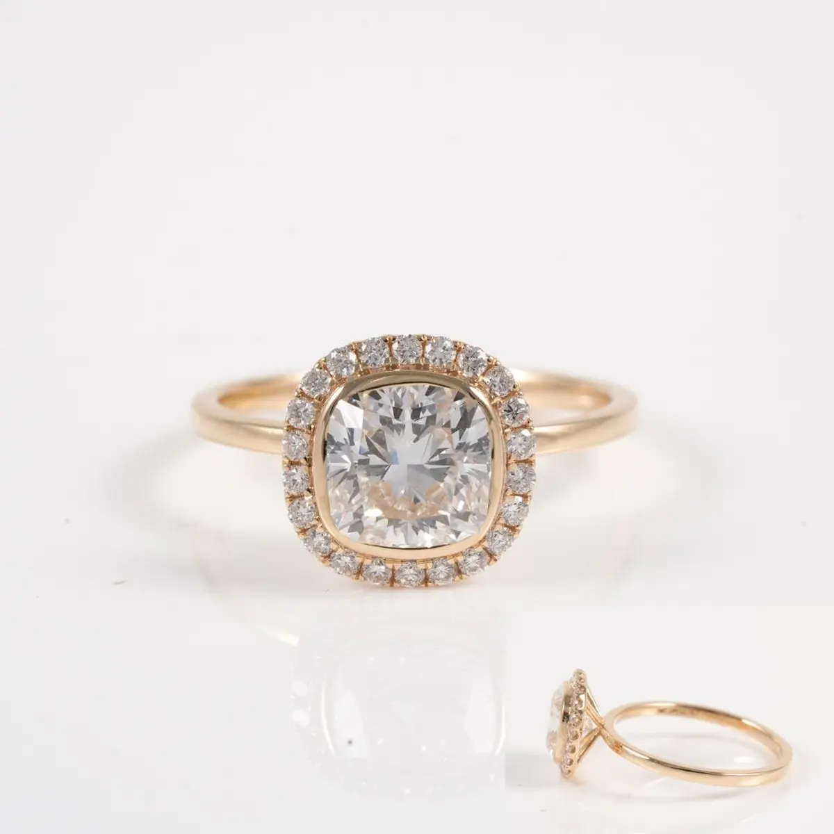 Cushion & Round Diamond Womens Ring 