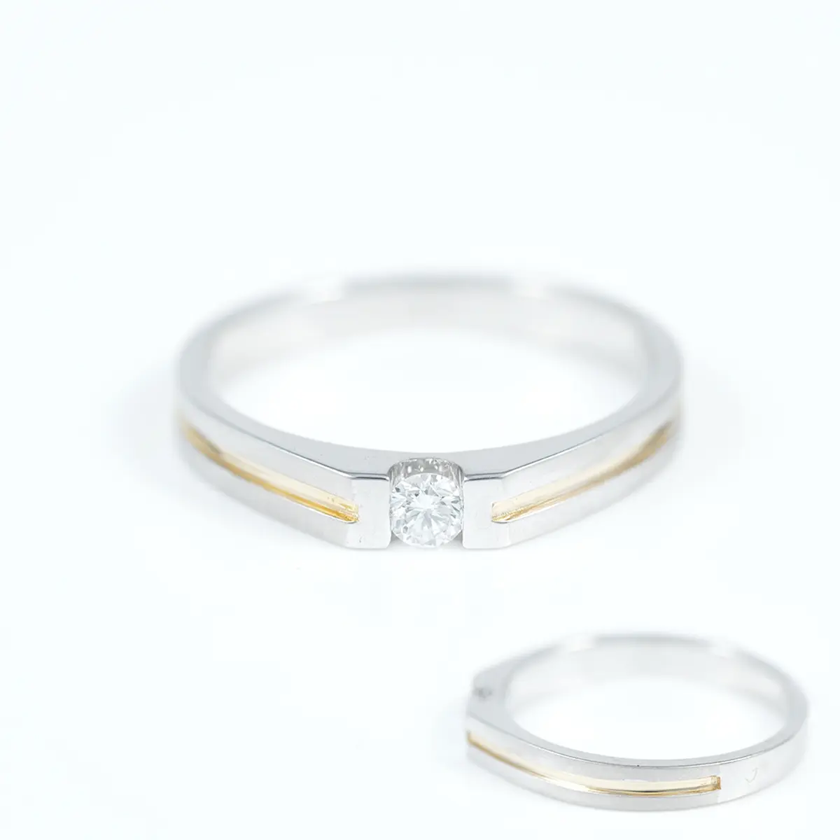 Round Diamond Solitaire Band 