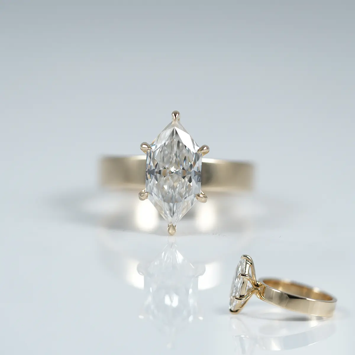 Dutch Marquise Solitaire Band 